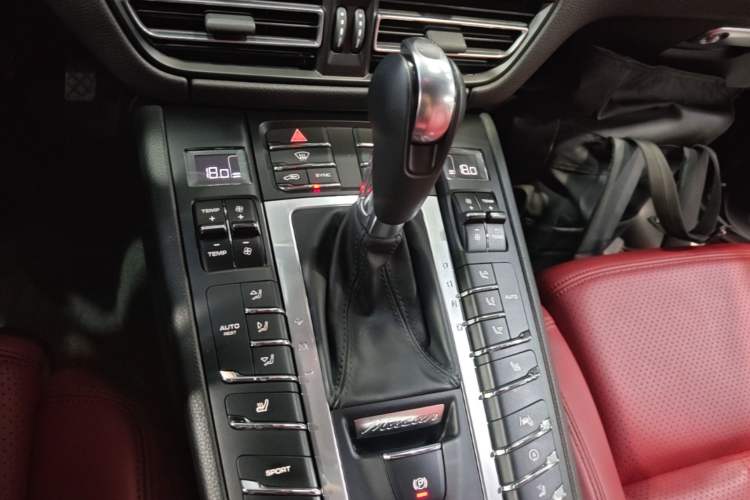Used Porsche Macan 2021 Macan 2.0T Gear Lever