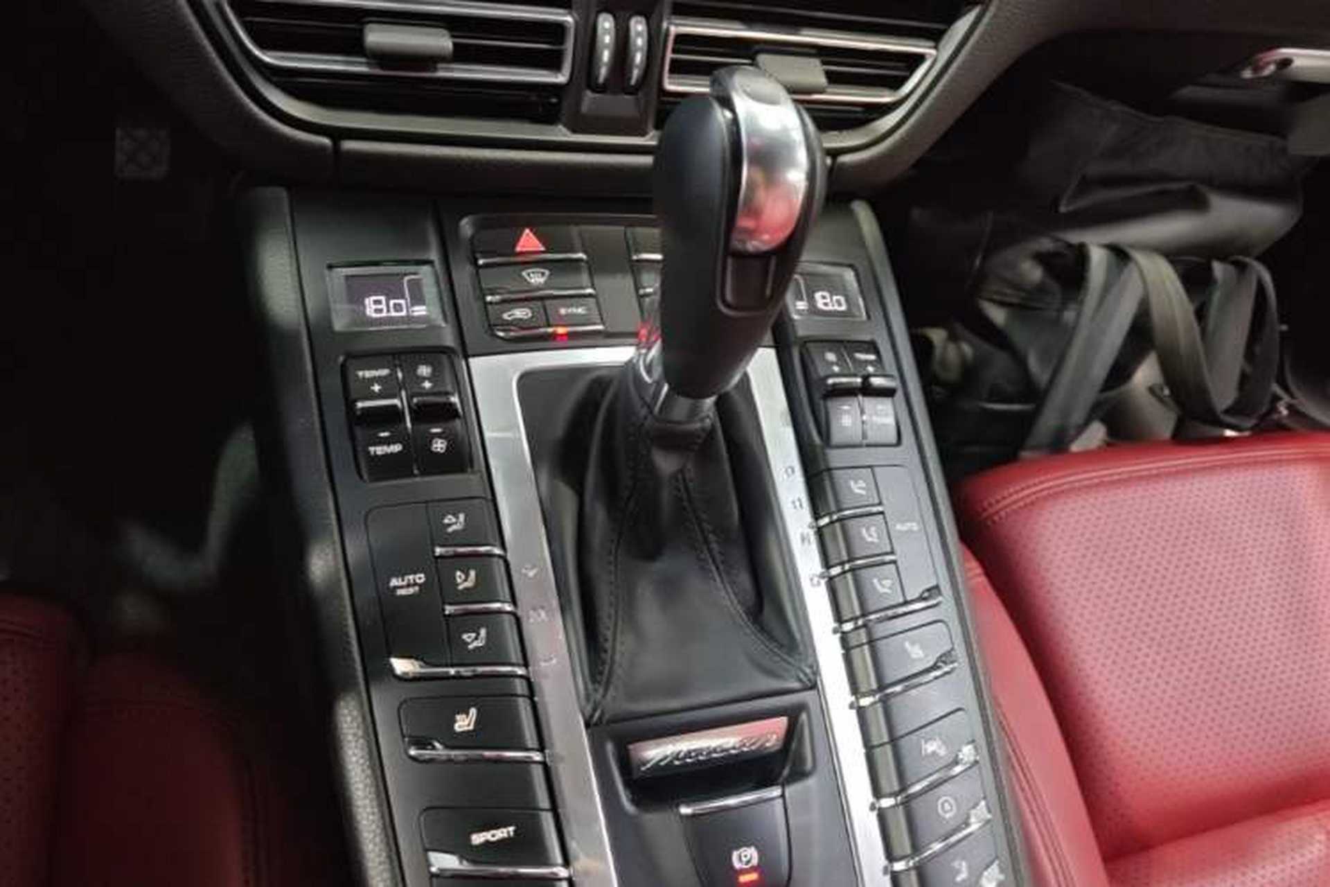 Used Porsche Macan 2021 Macan 2.0T Gear Lever