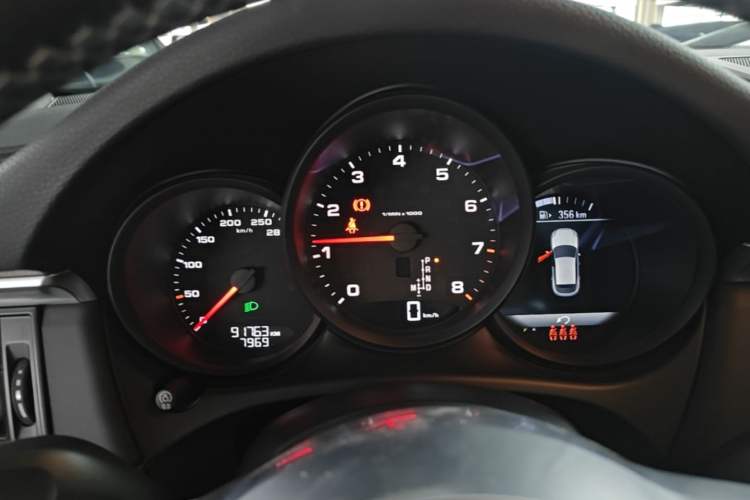 Used Porsche Macan 2021 Macan 2.0T Instrument Cluster