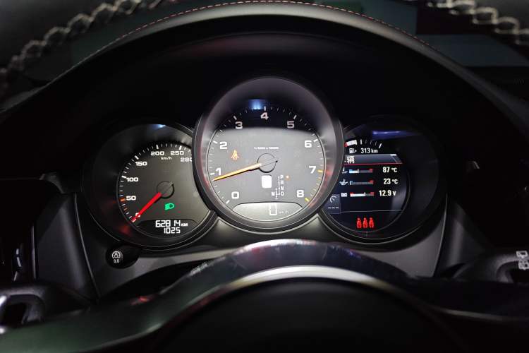 Used Porsche Macan 2021 Macan 2.0T Instrument Cluster