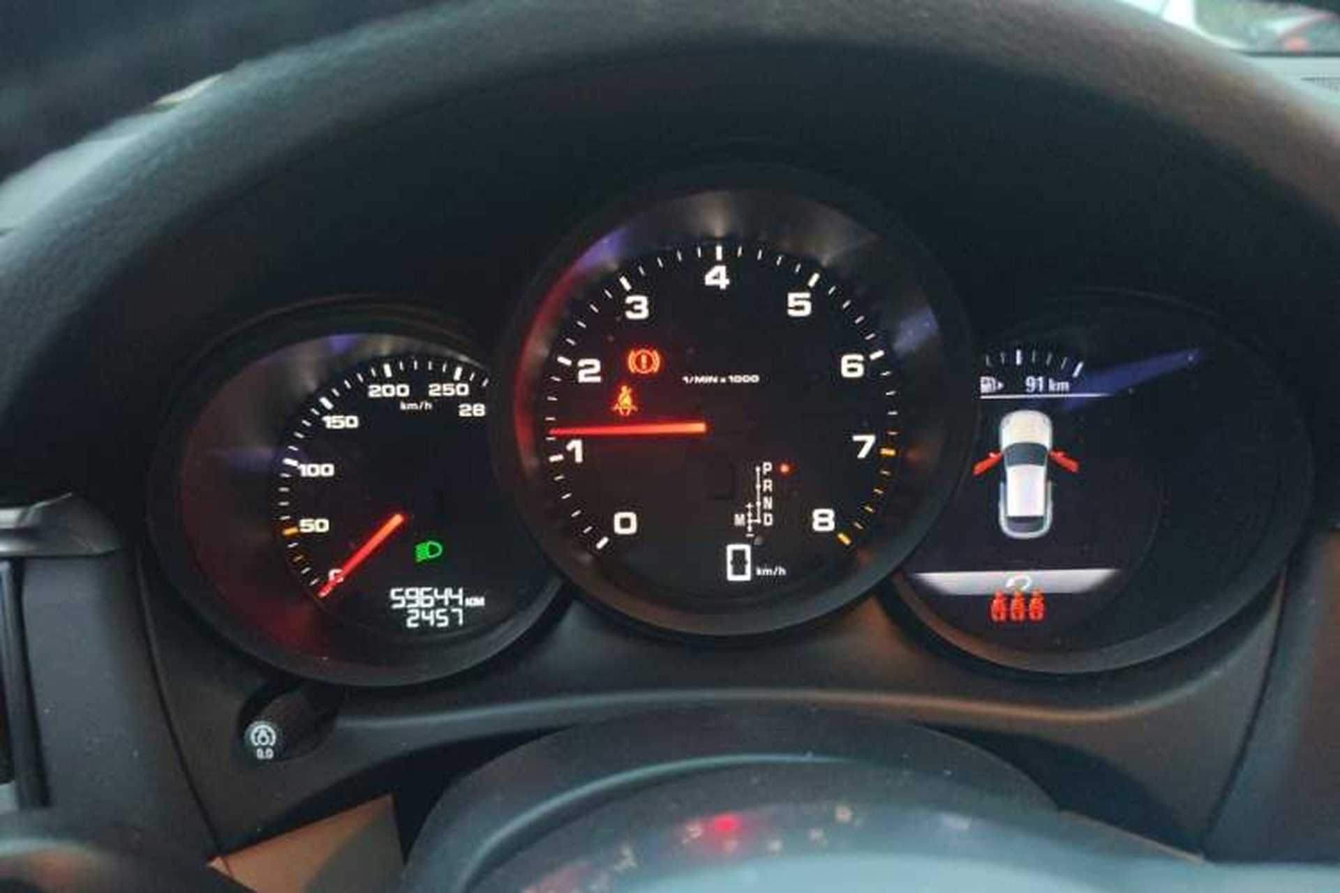 Used Porsche Macan 2021 Macan 2.0T Instrument Cluster