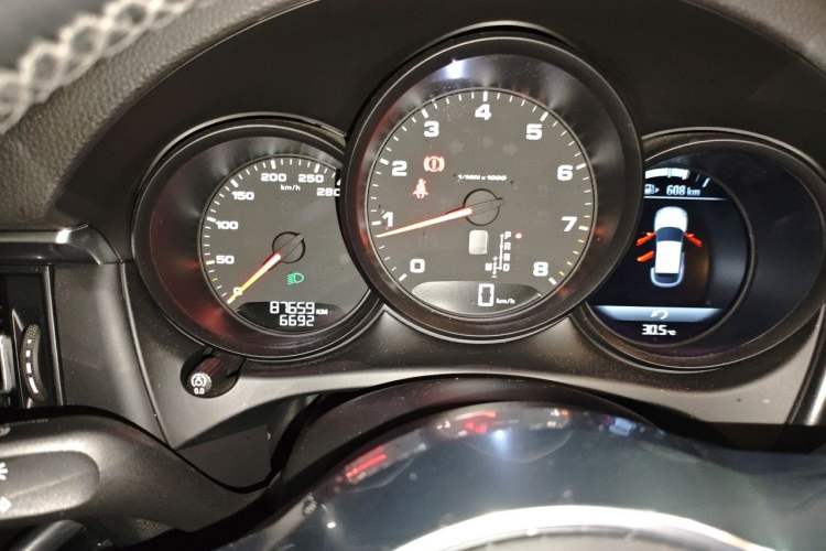 Used Porsche Macan 2021 Macan 2.0T Instrument Cluster
