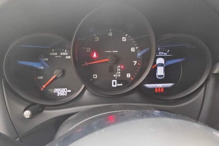 Used Porsche Macan 2021 Macan 2.0T Instrument Cluster