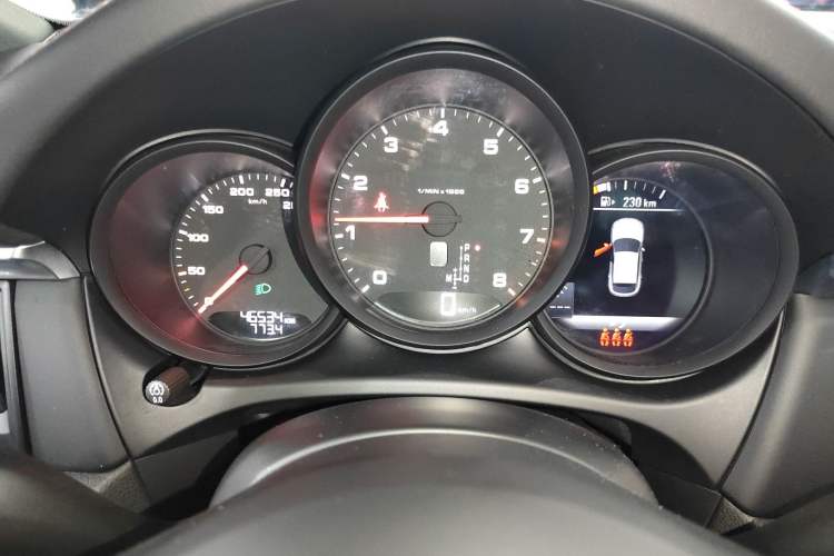 Used Porsche Macan 2021 Macan 2.0T Instrument Cluster
