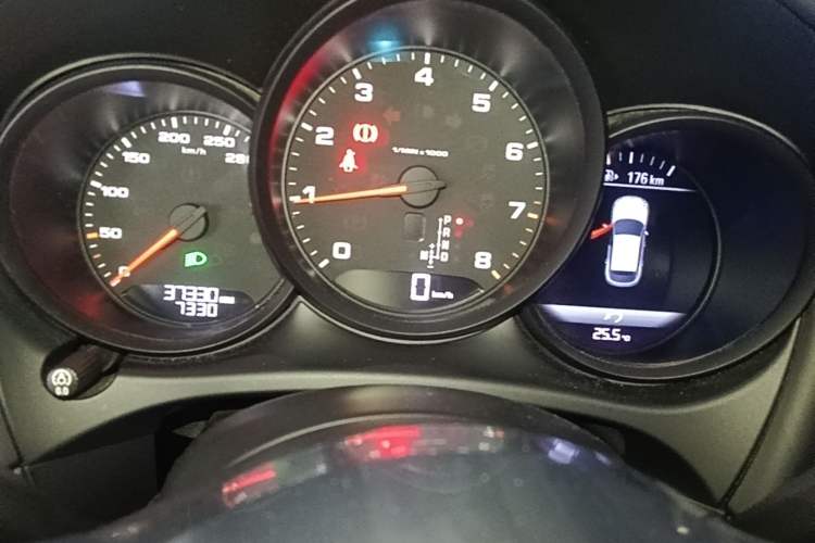 Used Porsche Macan 2021 Macan 2.0T Instrument Cluster