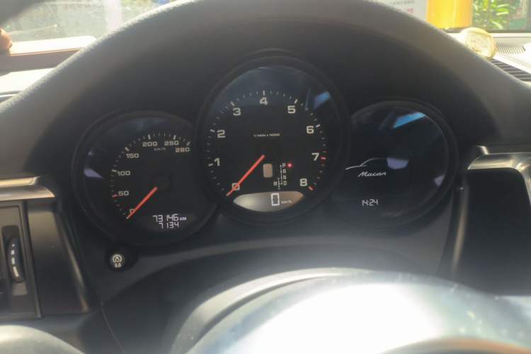 Used Porsche Macan 2021 Macan 2.0T Instrument Cluster