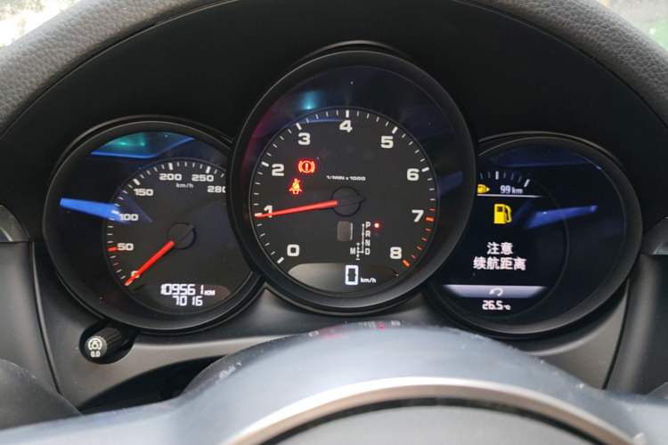 Used Porsche Macan 2021 Macan 2.0T Instrument Cluster