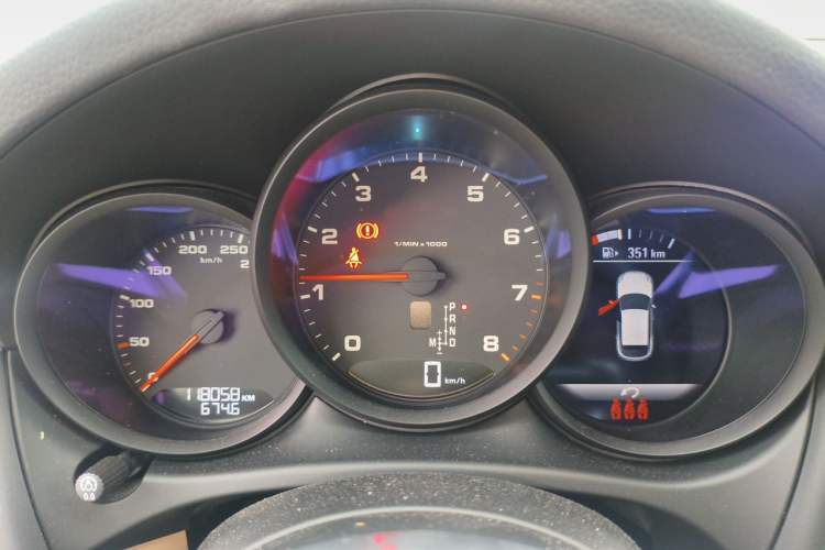Used Porsche Macan 2021 Macan 2.0T Instrument Cluster