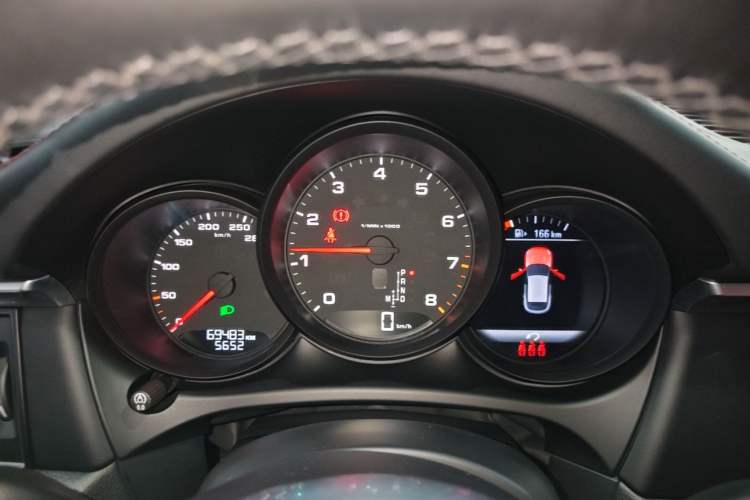 Used Porsche Macan 2021 Macan 2.0T Instrument Cluster