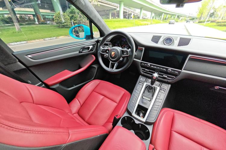 Used Porsche Macan 2021 Macan 2.0T Interior 1