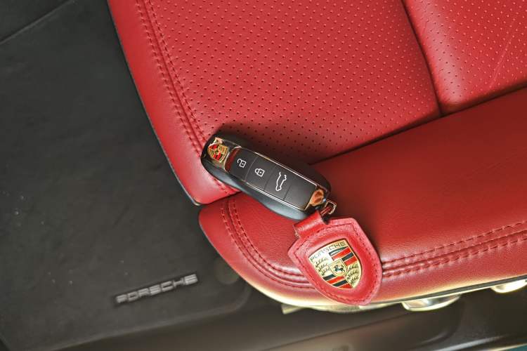 Used Porsche Macan 2021 Macan 2.0T Interior 1