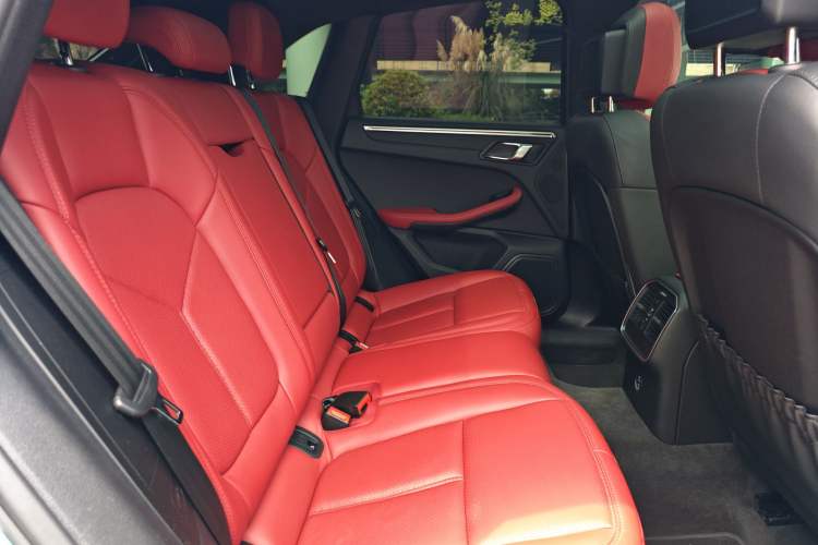 Used Porsche Macan 2021 Macan 2.0T Interior 10