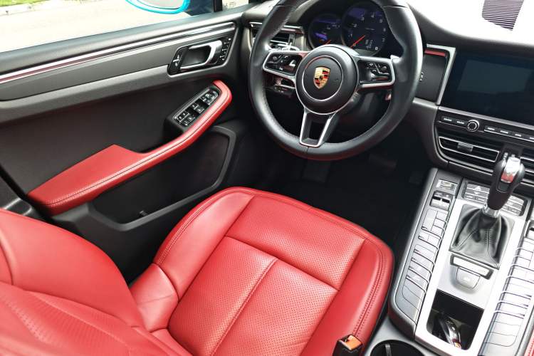 Used Porsche Macan 2021 Macan 2.0T Interior 12