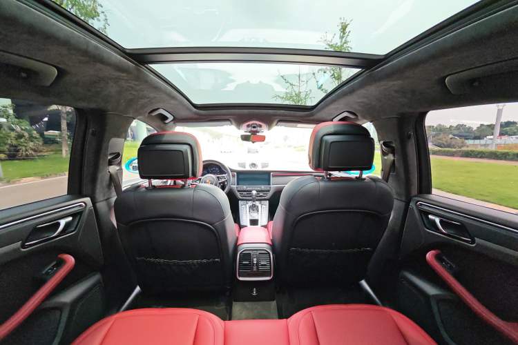 Used Porsche Macan 2021 Macan 2.0T Interior 13
