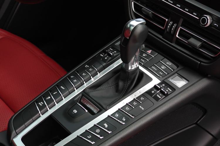 Used Porsche Macan 2021 Macan 2.0T Interior 15