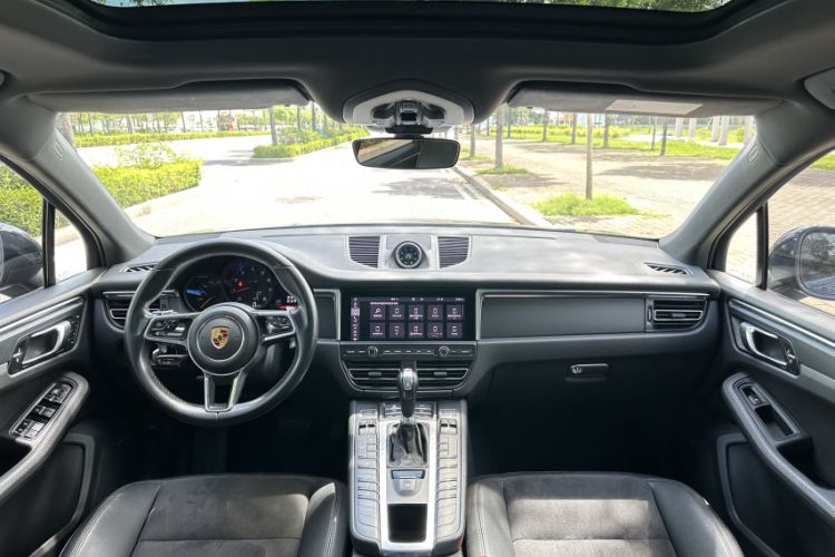 Used Porsche Macan 2021 Macan 2.0T Interior 2