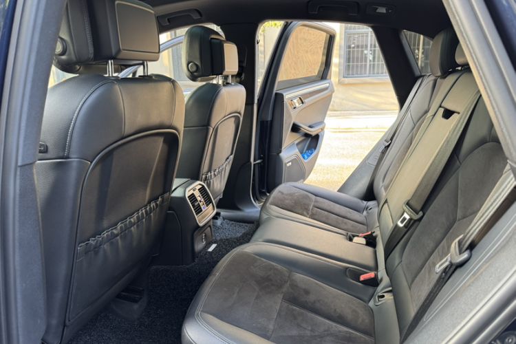 Used Porsche Macan 2021 Macan 2.0T Interior 3