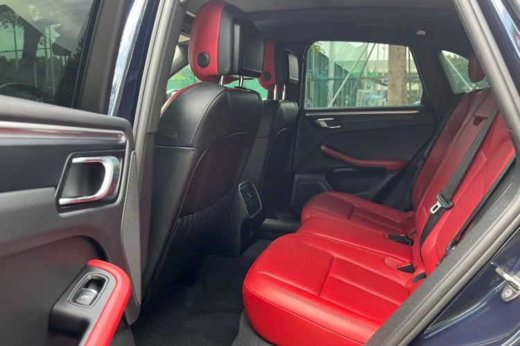 Used Porsche Macan 2021 Macan 2.0T Interior 4