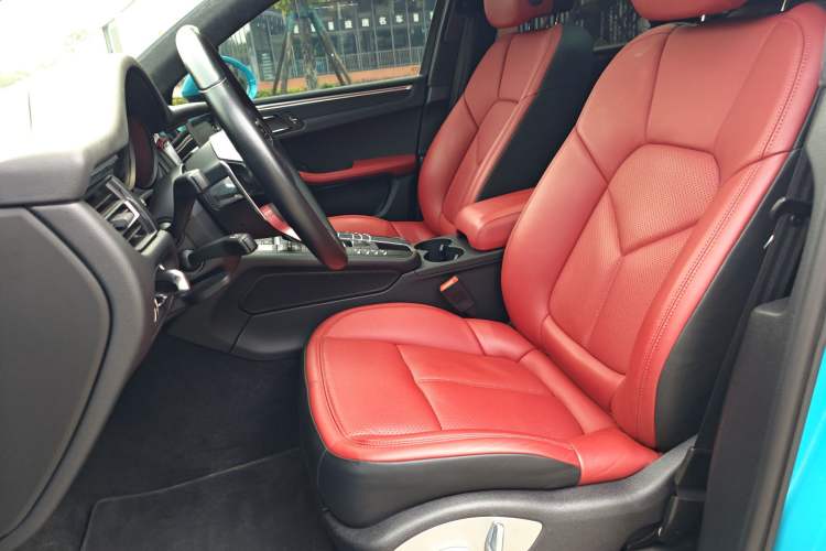 Used Porsche Macan 2021 Macan 2.0T Interior 5