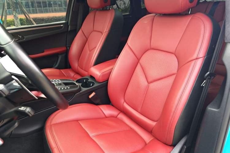 Used Porsche Macan 2021 Macan 2.0T Interior 6