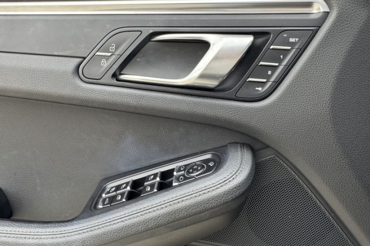 Used Porsche Macan 2021 Macan 2.0T Interior 7