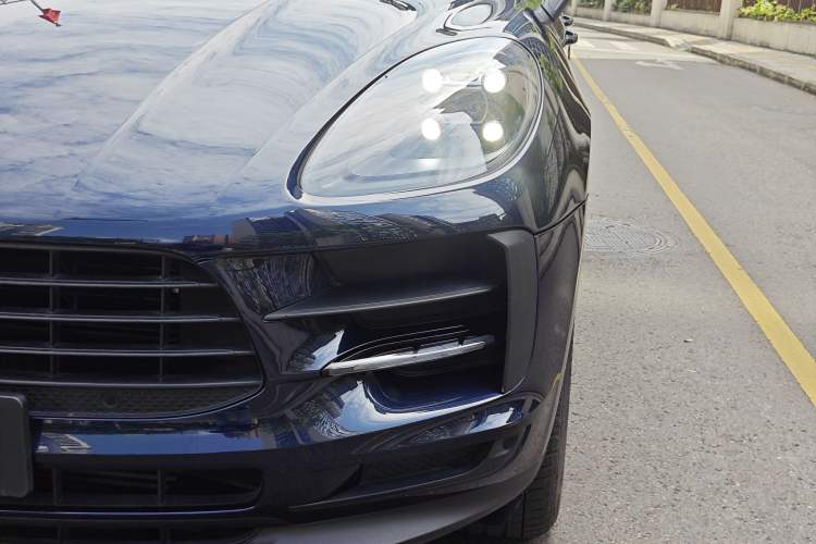 Used Porsche Macan 2021 Macan 2.0T Left Front Headlight