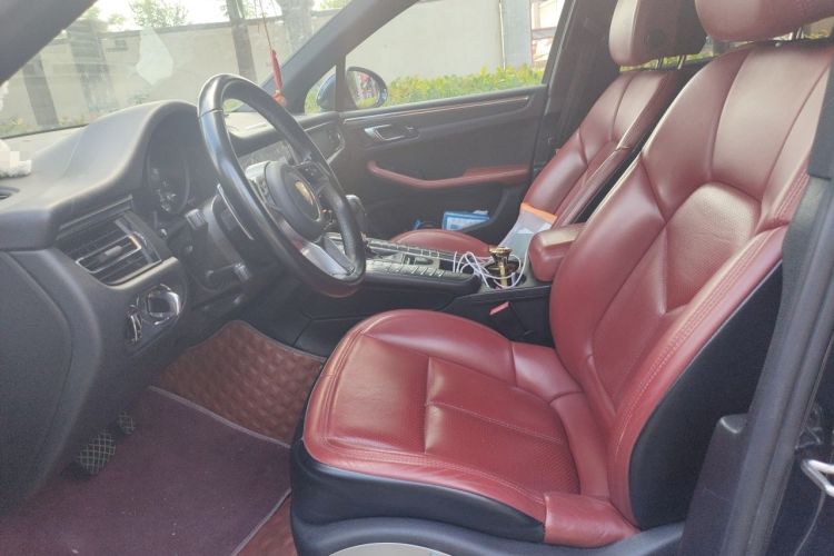 Used Porsche Macan 2021 Macan 2.0T Left Front Seat