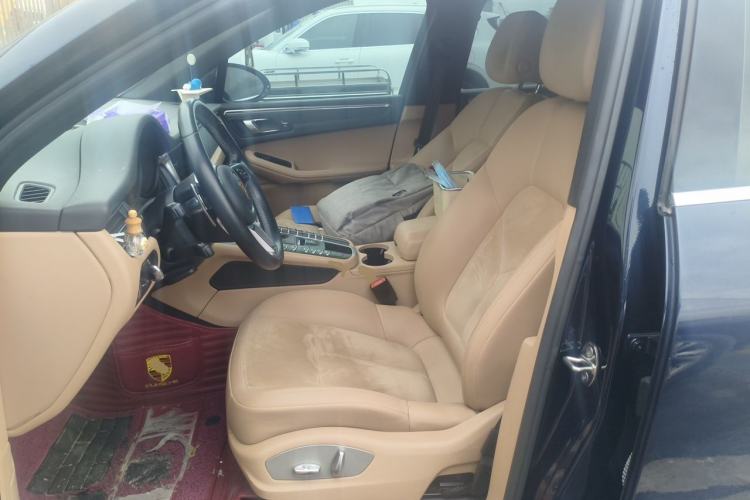 Used Porsche Macan 2021 Macan 2.0T Left Front Seat