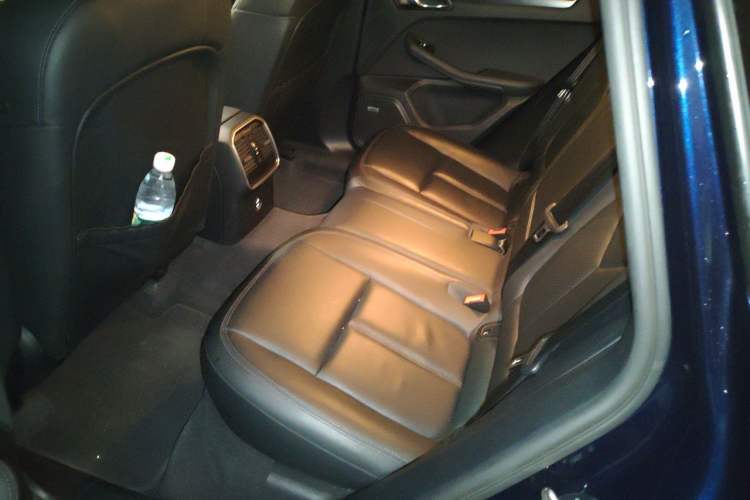 Used Porsche Macan 2021 Macan 2.0T Left Rear Seat