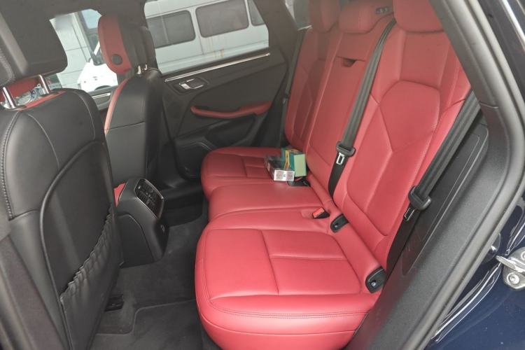 Used Porsche Macan 2021 Macan 2.0T Left Rear Seat