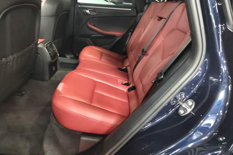 Used Porsche Macan 2021 Macan 2.0T Left Rear Seat