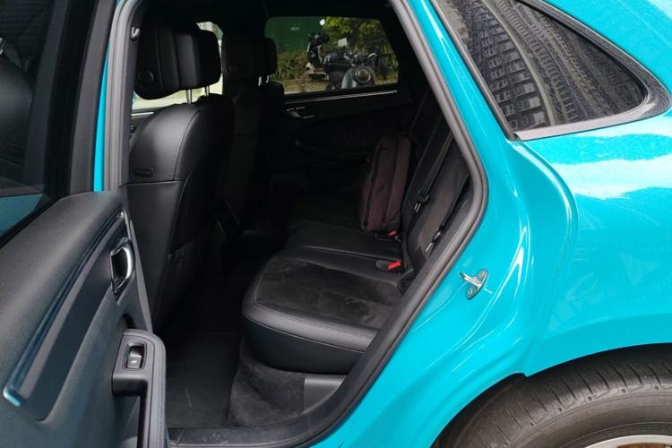 Used Porsche Macan 2021 Macan 2.0T Left Rear Seat