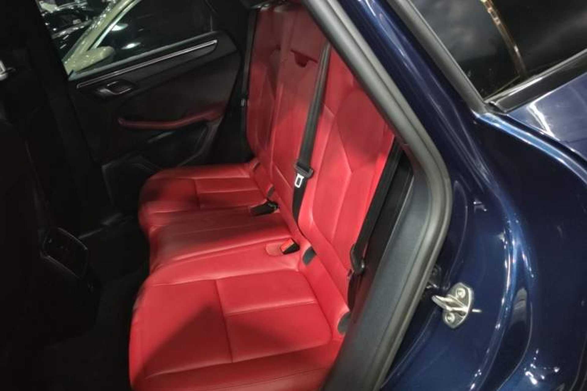 Used Porsche Macan 2021 Macan 2.0T Left Rear Seat
