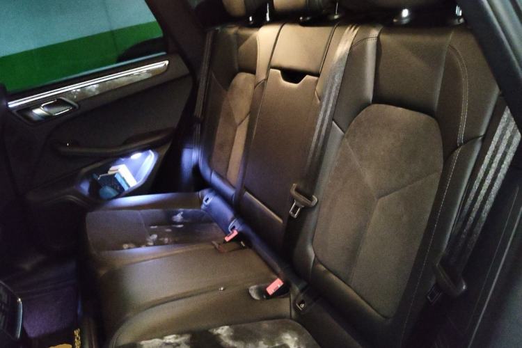 Used Porsche Macan 2021 Macan 2.0T Left Rear Seat