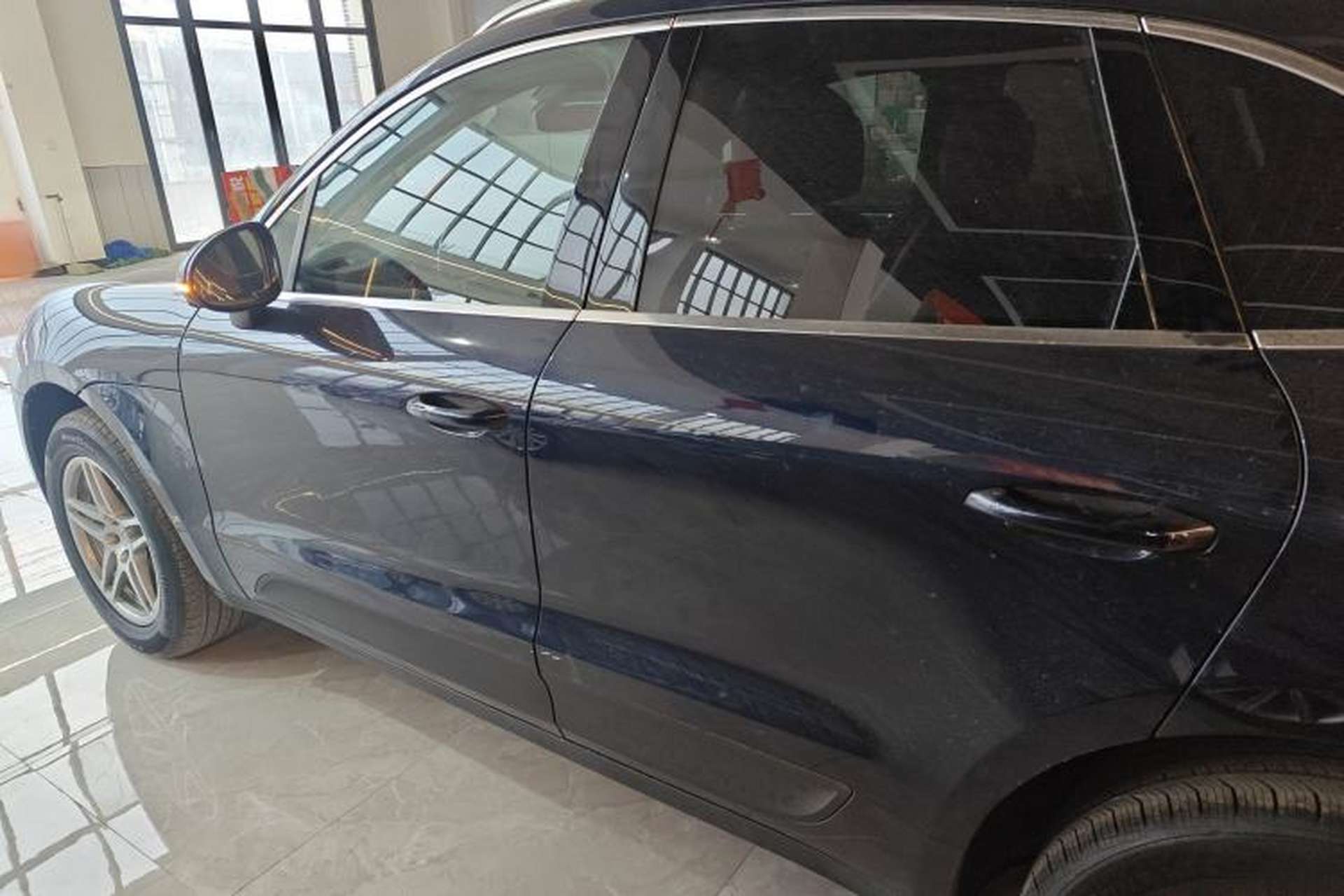 Used Porsche Macan 2021 Macan 2.0T Left Side