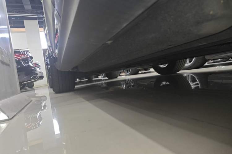 Used Porsche Macan 2021 Macan 2.0T Left Side Sill
