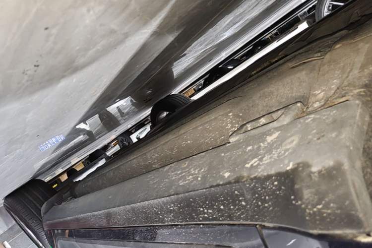 Used Porsche Macan 2021 Macan 2.0T Left Side Sill