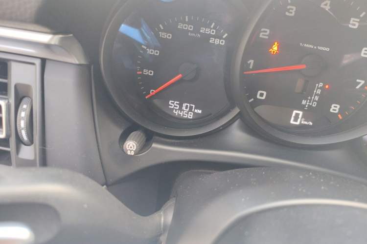 Used Porsche Macan 2021 Macan 2.0T Odometer Close Up