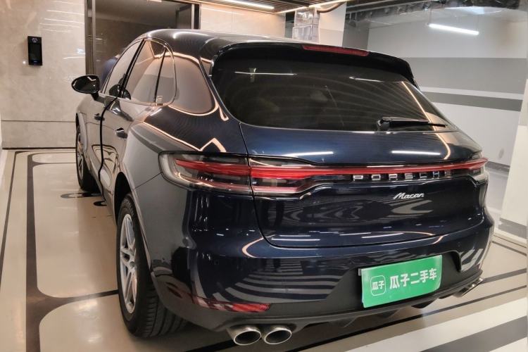 Used Porsche Macan 2021 Macan 2.0T Rear Left 45 Deg