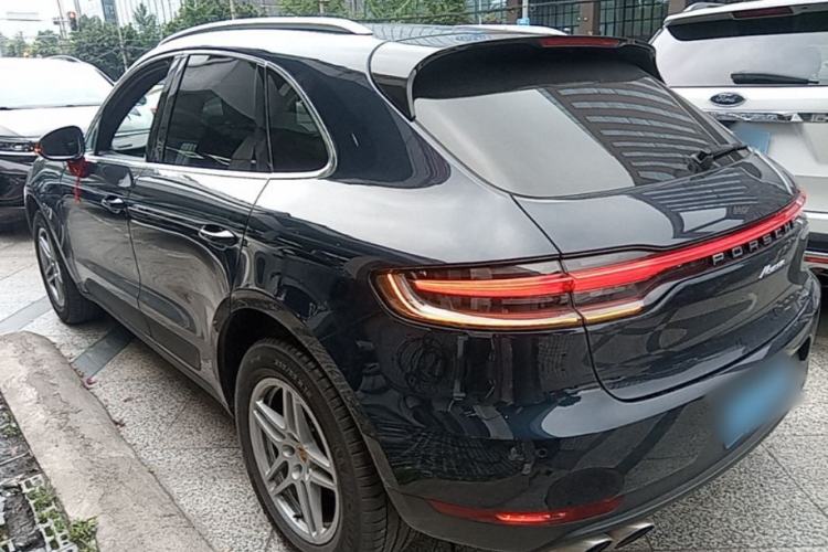 Used Porsche Macan 2021 Macan 2.0T Rear Left 45 Deg