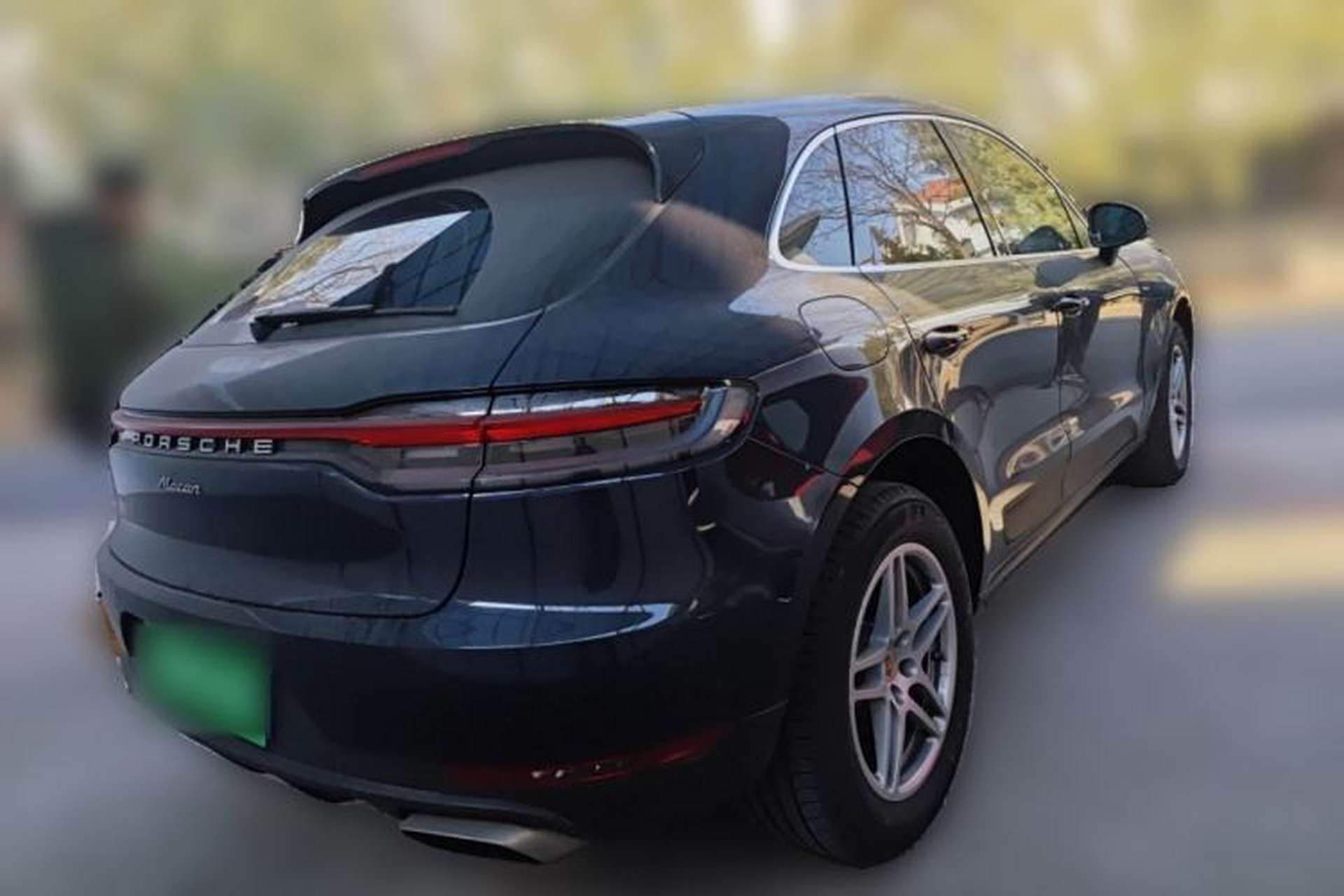Used Porsche Macan 2021 Macan 2.0T Rear Right 45 Deg