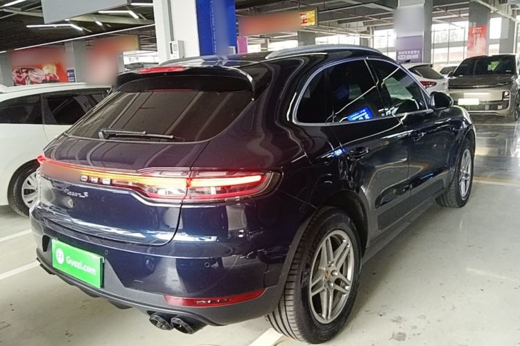 Used Porsche Macan 2021 Macan 2.0T Rear Right 45 Deg
