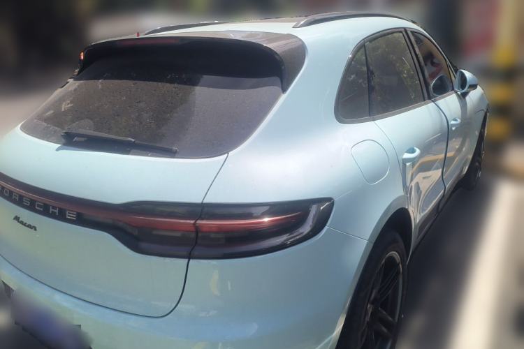Used Porsche Macan 2021 Macan 2.0T Rear Right 45 Deg