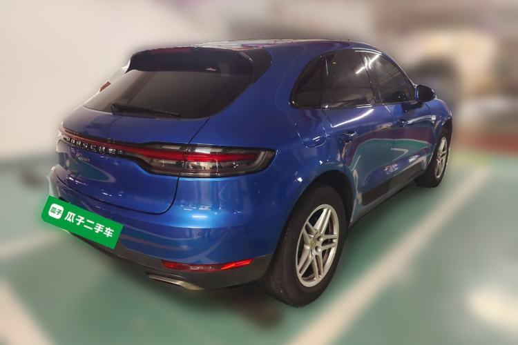 Used Porsche Macan 2021 Macan 2.0T Rear Right 45 Deg