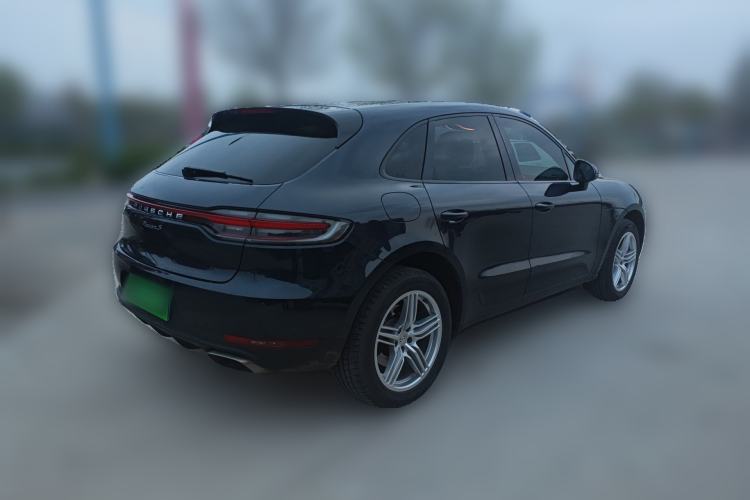 Used Porsche Macan 2021 Macan 2.0T Rear Right 45 Deg