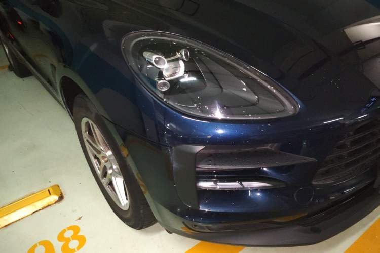 Used Porsche Macan 2021 Macan 2.0T Right Front Headlight
