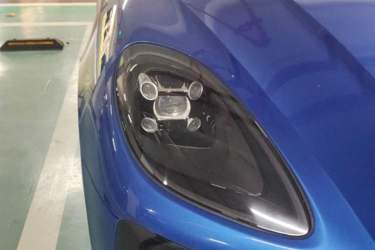 Used Porsche Macan 2021 Macan 2.0T Right Front Headlight