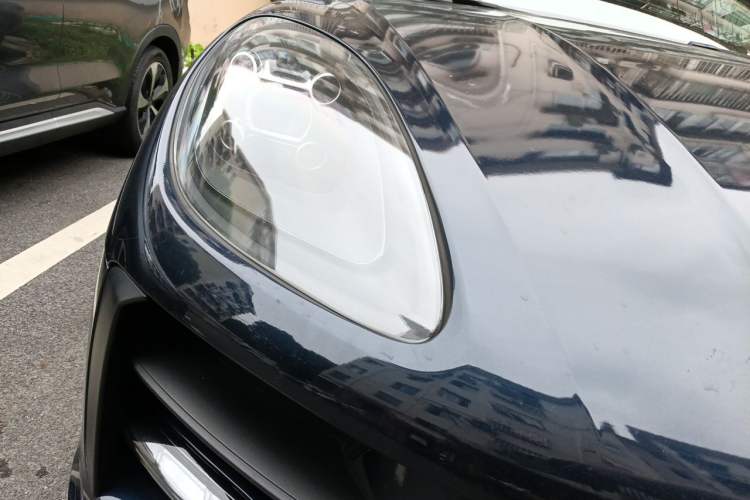 Used Porsche Macan 2021 Macan 2.0T Right Front Headlight
