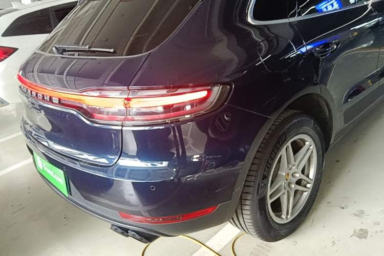 Used Porsche Macan 2021 Macan 2.0T Right Rear Taillight