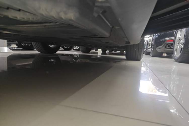 Used Porsche Macan 2021 Macan 2.0T Right Side Sill